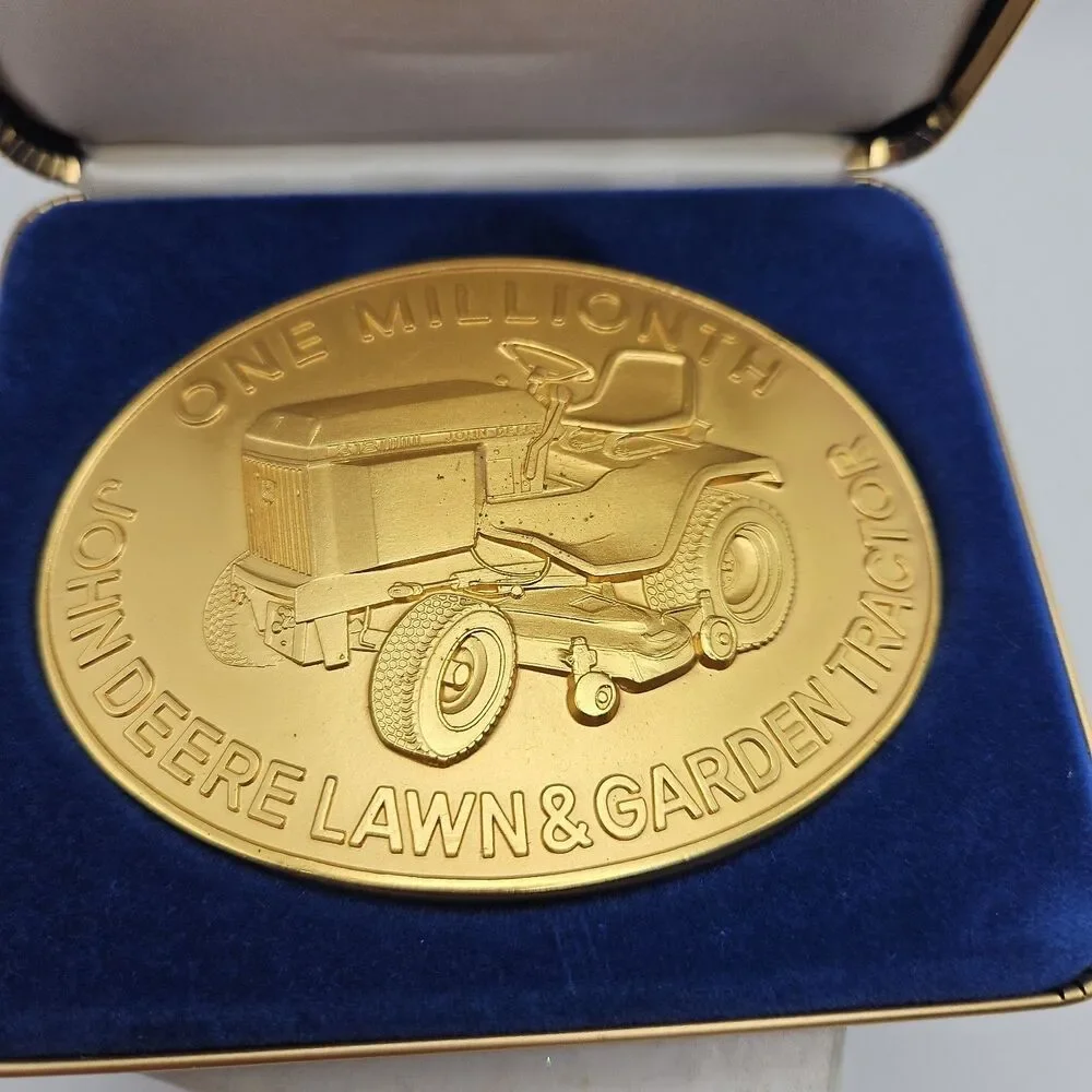 1984 GOLD John Deere Belt Buckle ONE MILLIONTH Lawn & Garden Tractor Limited